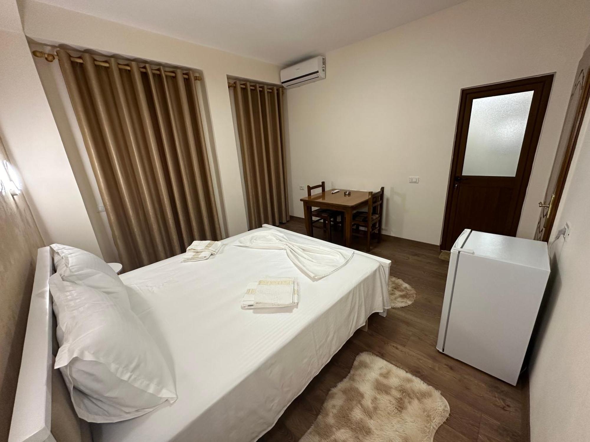 Guni Inn Krujë Zewnętrze zdjęcie