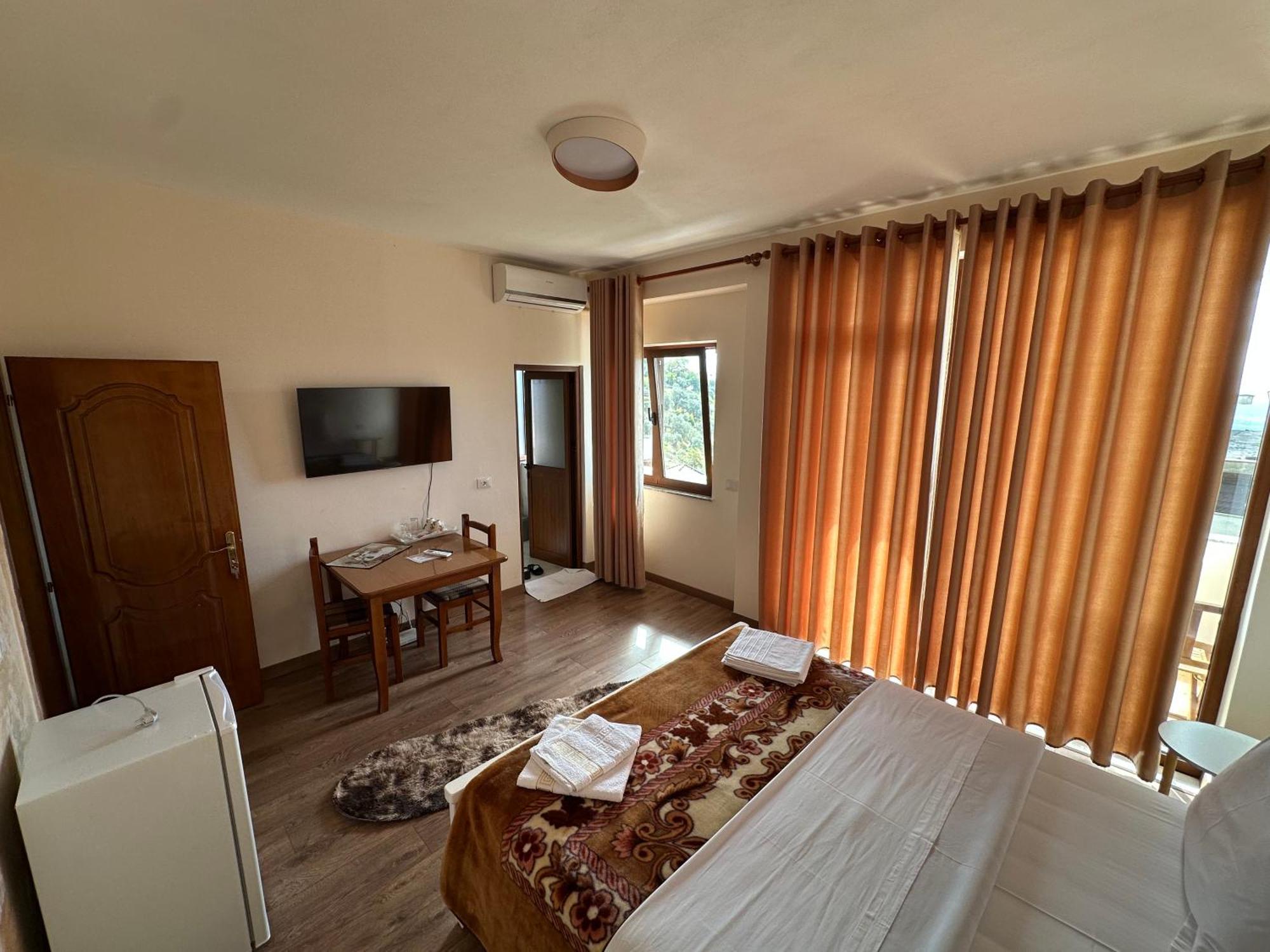 Guni Inn Krujë Zewnętrze zdjęcie